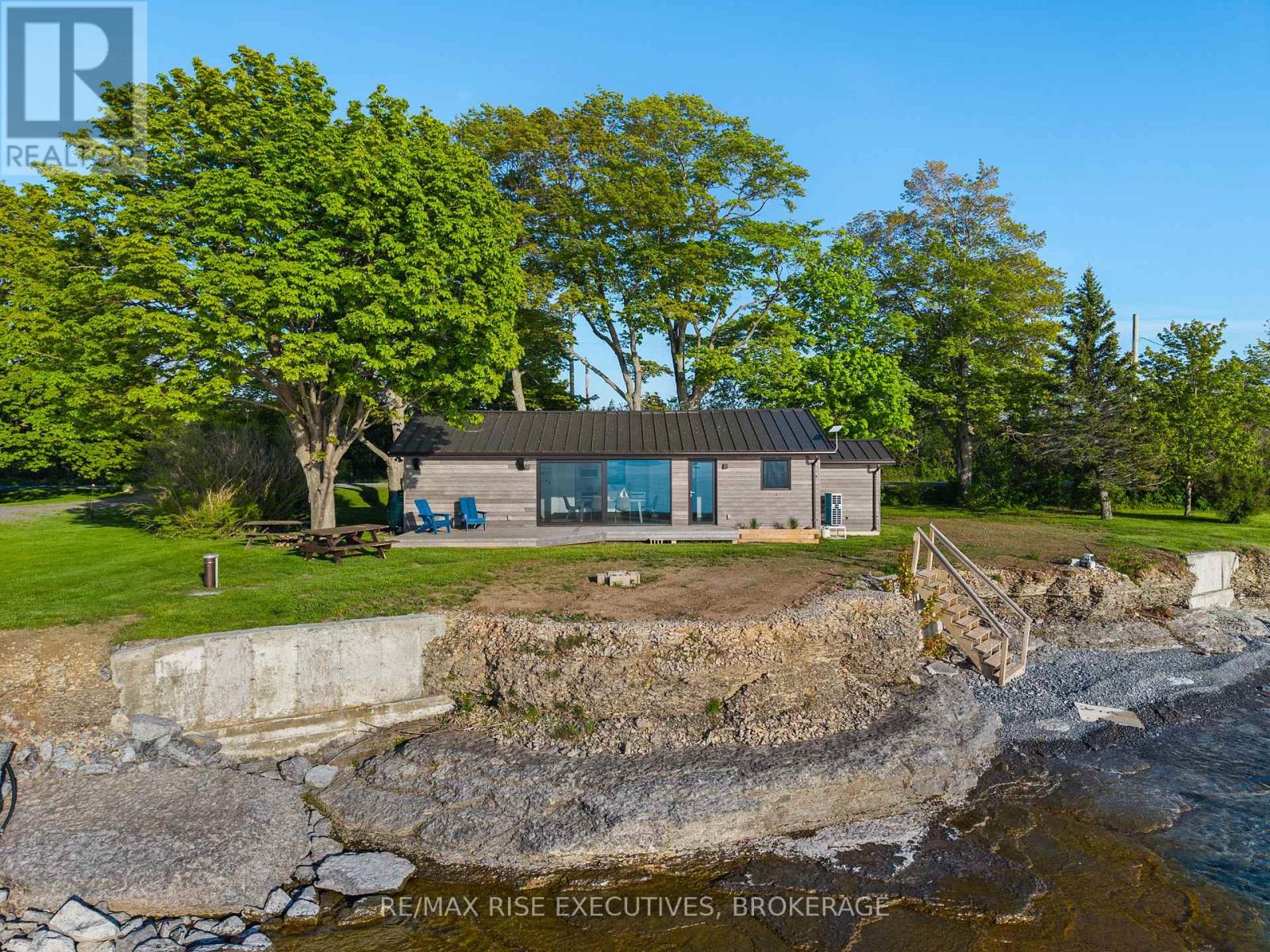 682 SALMON POINT ROAD - 2