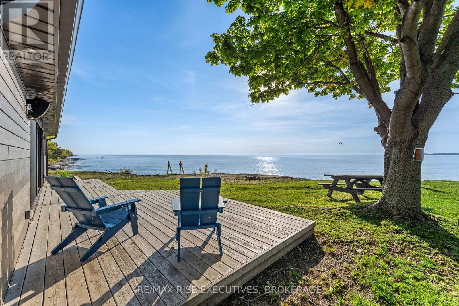 682 SALMON POINT ROAD - 25