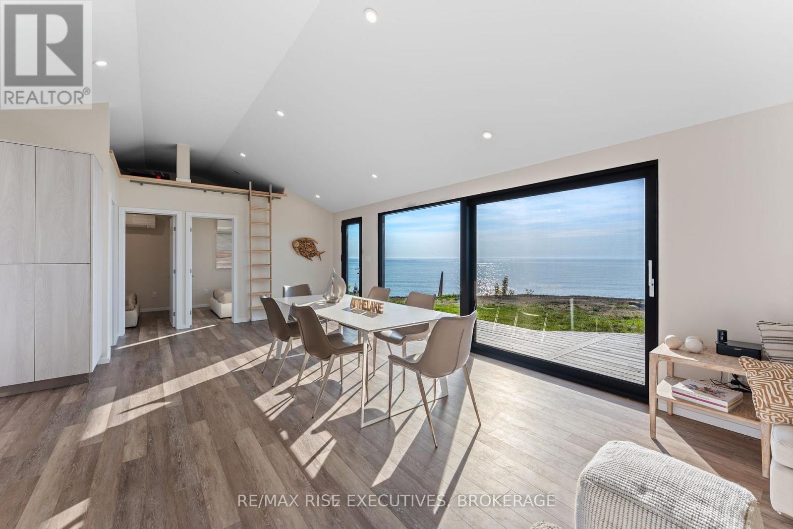 682 SALMON POINT ROAD - 6