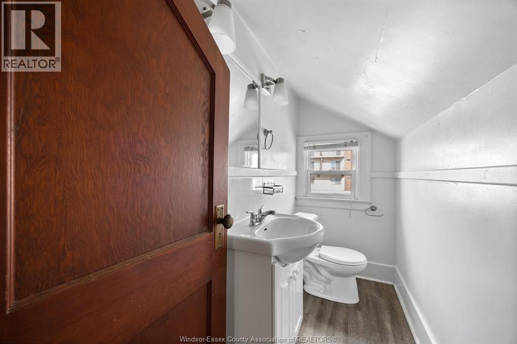 636 PARTINGTON AVENUE - 14