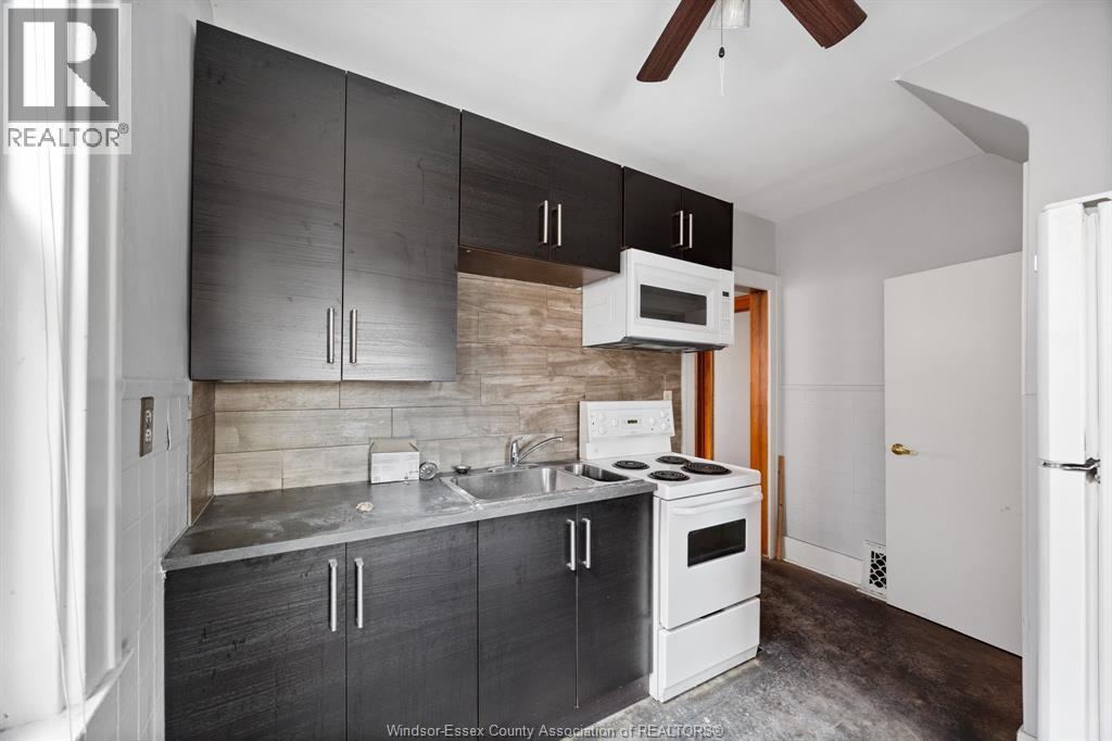 636 PARTINGTON AVENUE - 6