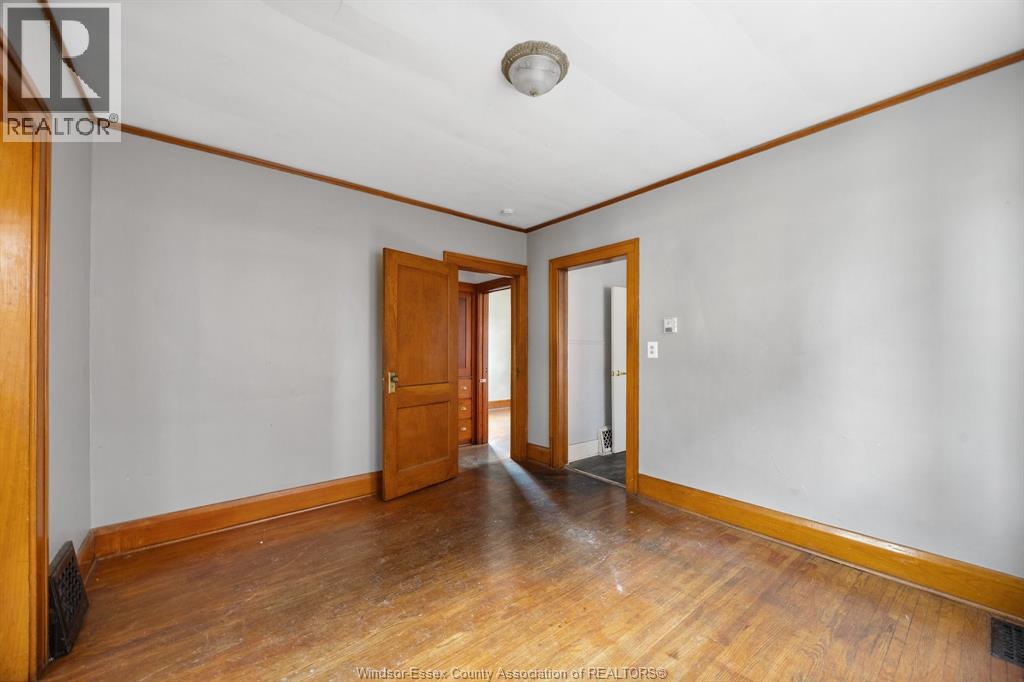 636 PARTINGTON AVENUE - 8