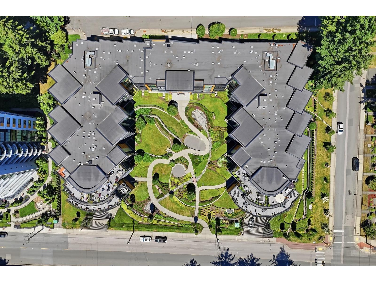 418 14855 THRIFT AVENUE, White Rock