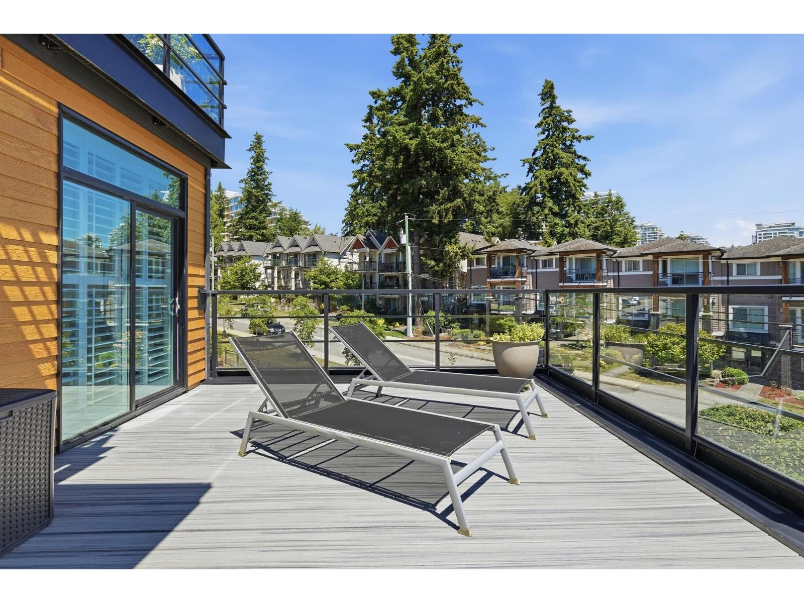 418 14855 THRIFT AVENUE, White Rock