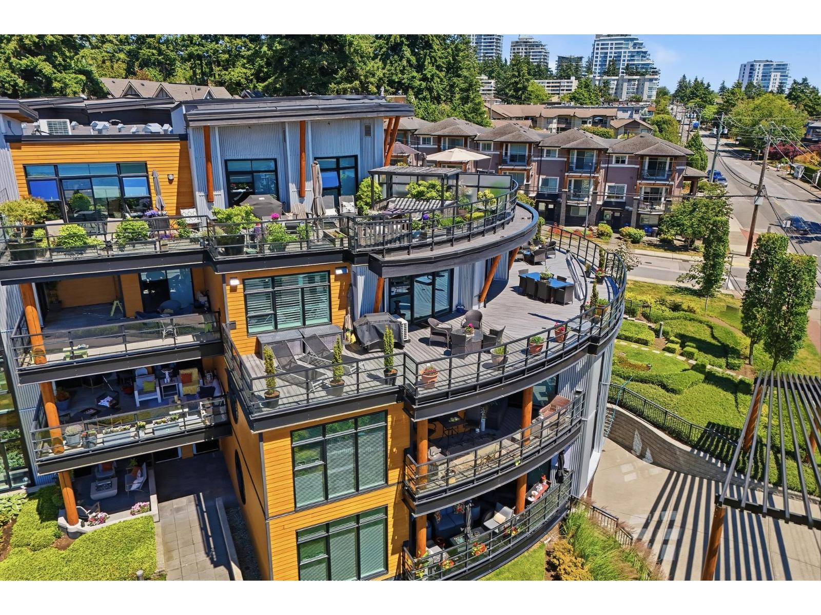 418 14855 THRIFT AVENUE, White Rock
