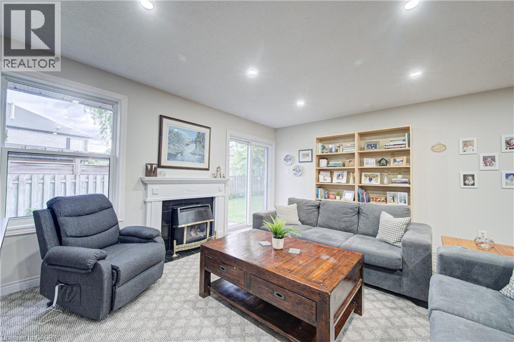 #1 71 BEASLEY Crescent - 18