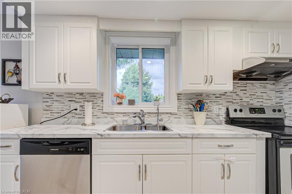 #1 71 BEASLEY Crescent - 24