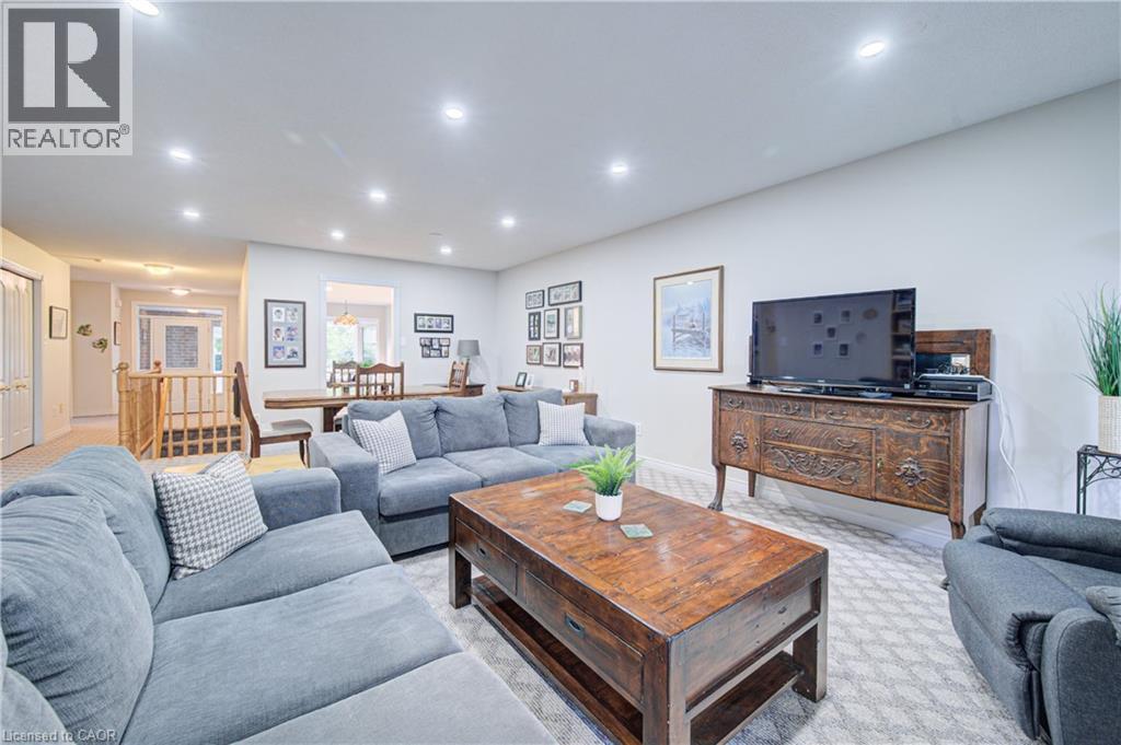 #1 71 BEASLEY Crescent - 29