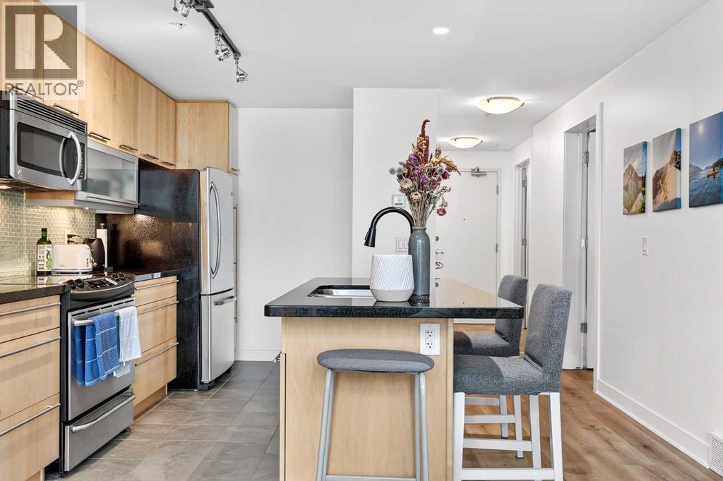 #302 215 13 Avenue SW - 9