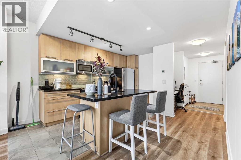 #302 215 13 Avenue SW - 5