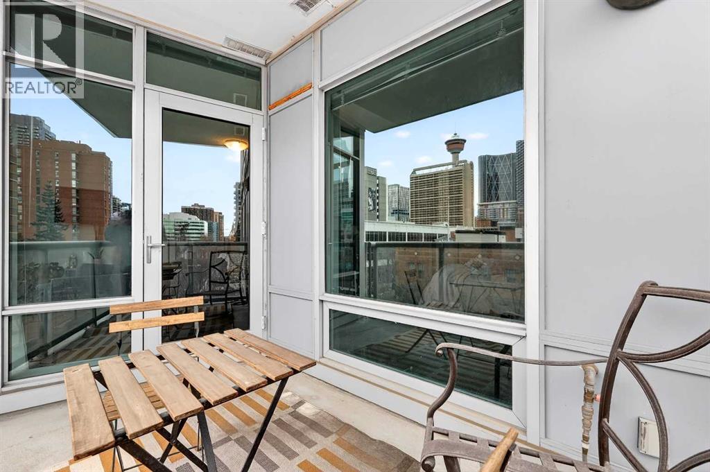 #302 215 13 Avenue SW - 27