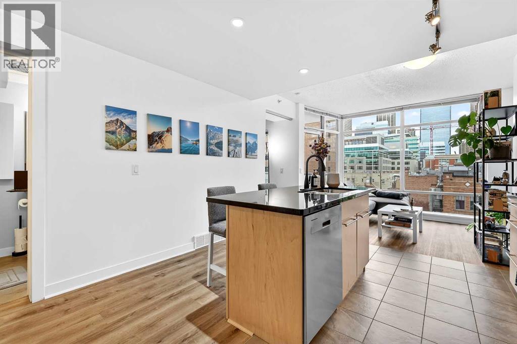 #302 215 13 Avenue SW - 12