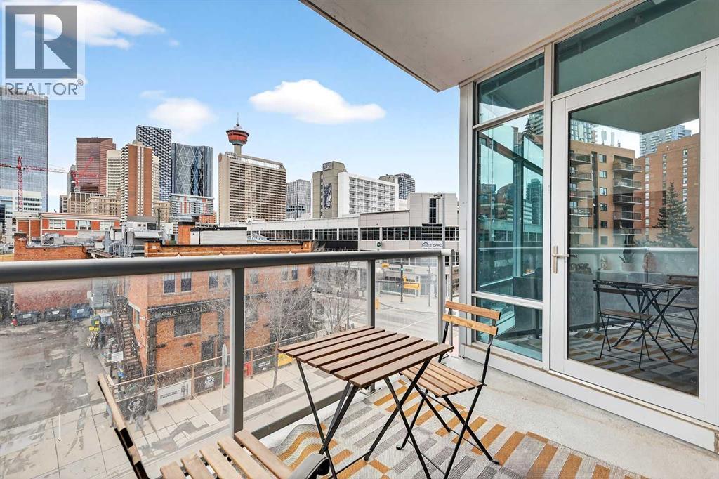#302 215 13 Avenue SW - 26
