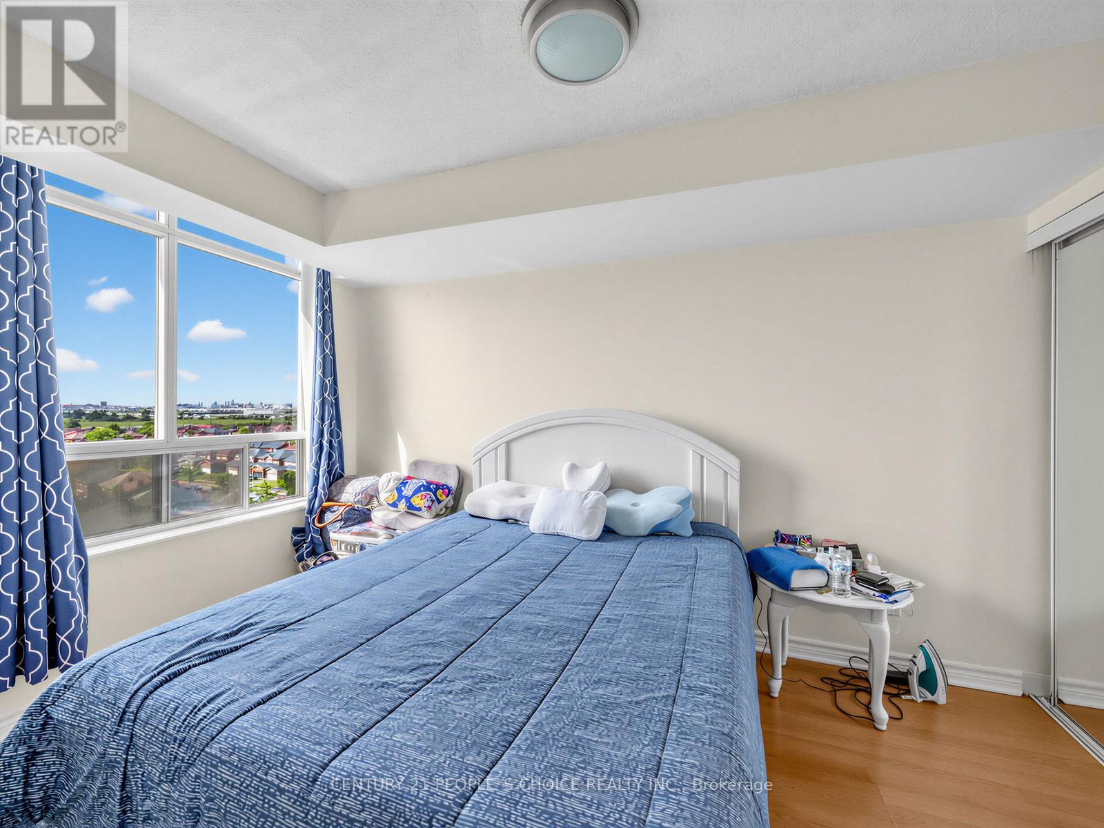 #1019 700 HUMBERWOOD BOULEVARD - 10