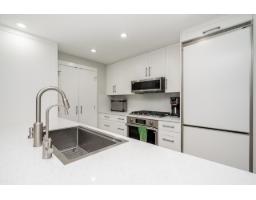 203 15152 Russell Avenue, White Rock, BC V4B0A3 Photo 10