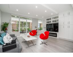 203 15152 Russell Avenue, White Rock, BC V4B0A3 Photo 14