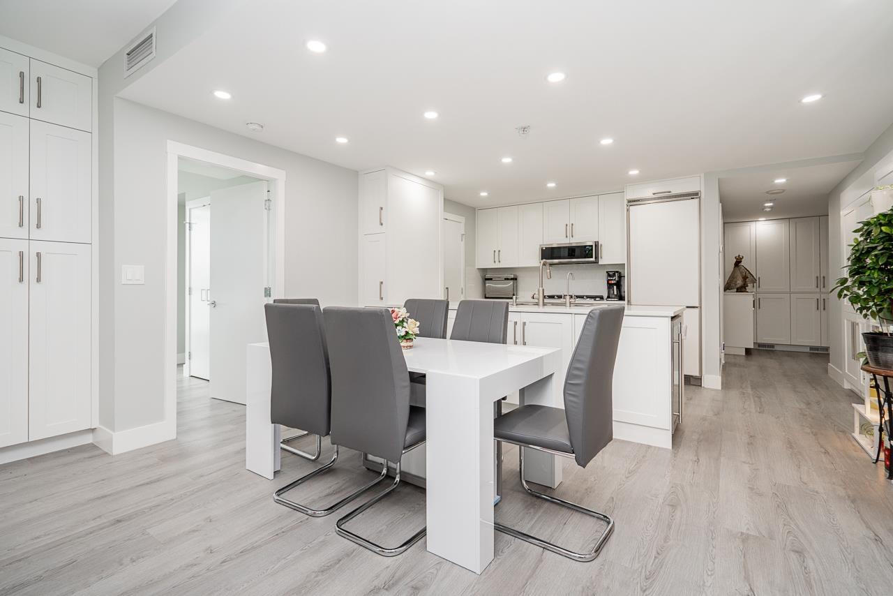 203 15152 RUSSELL AVENUE, White Rock