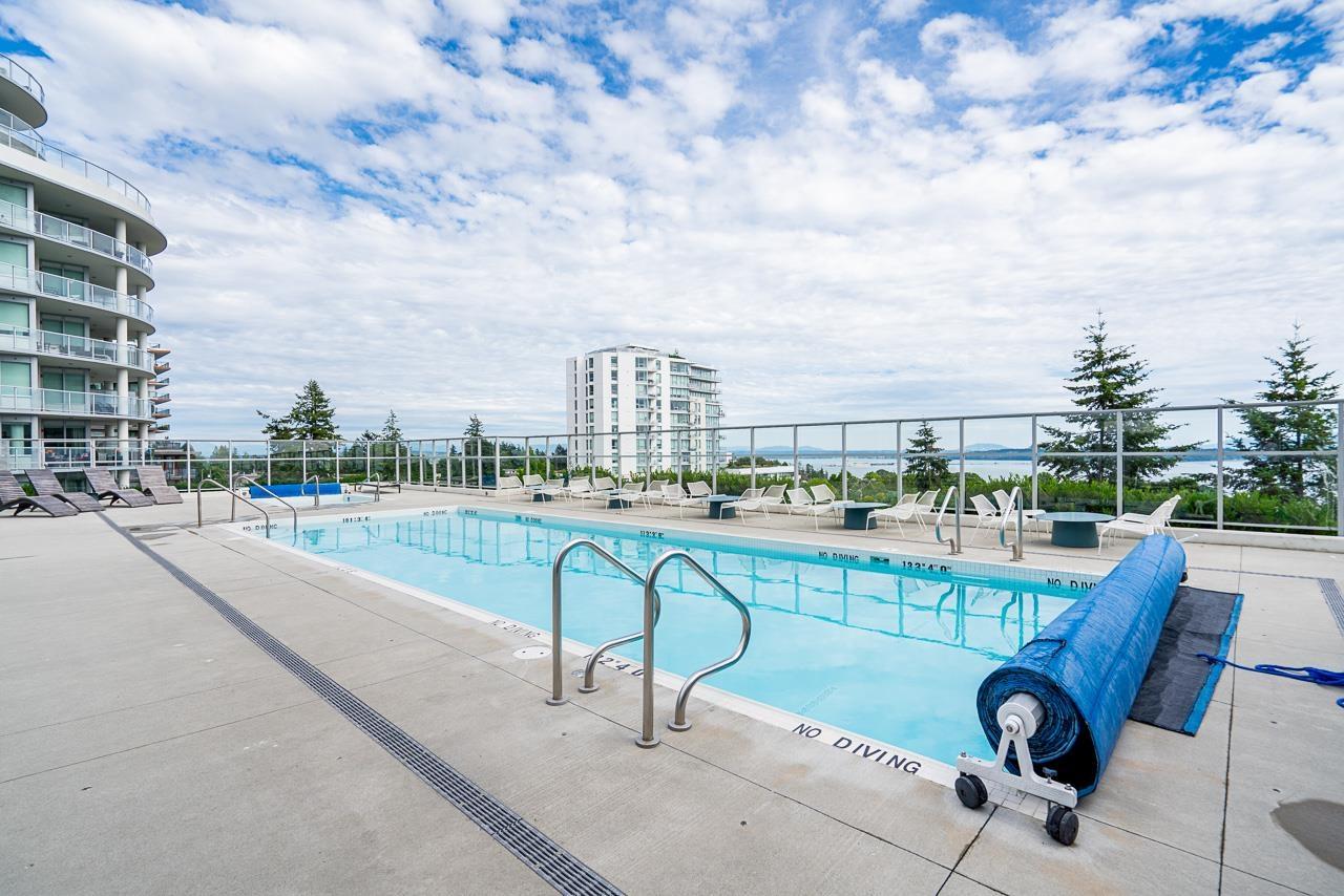 203 15152 RUSSELL AVENUE, White Rock