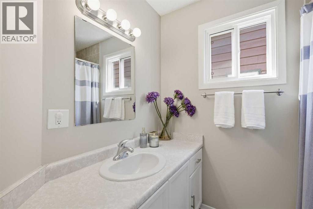 2222 28 Street SW — photo 34