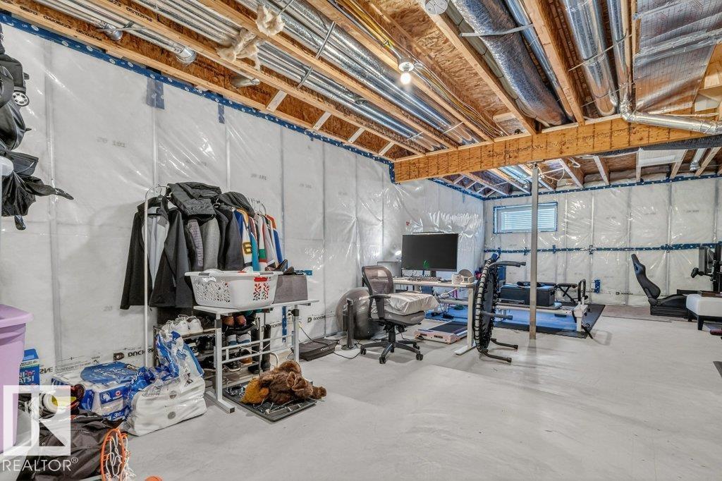 3708 42 AV — photo 27