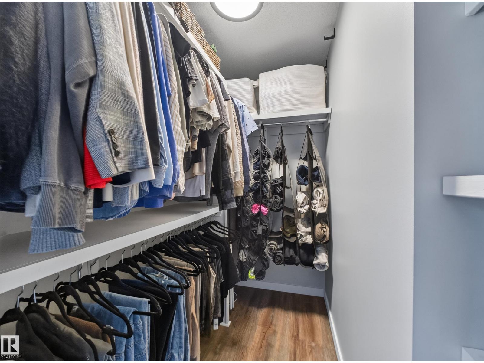 9 COACHMAN PL — photo 27