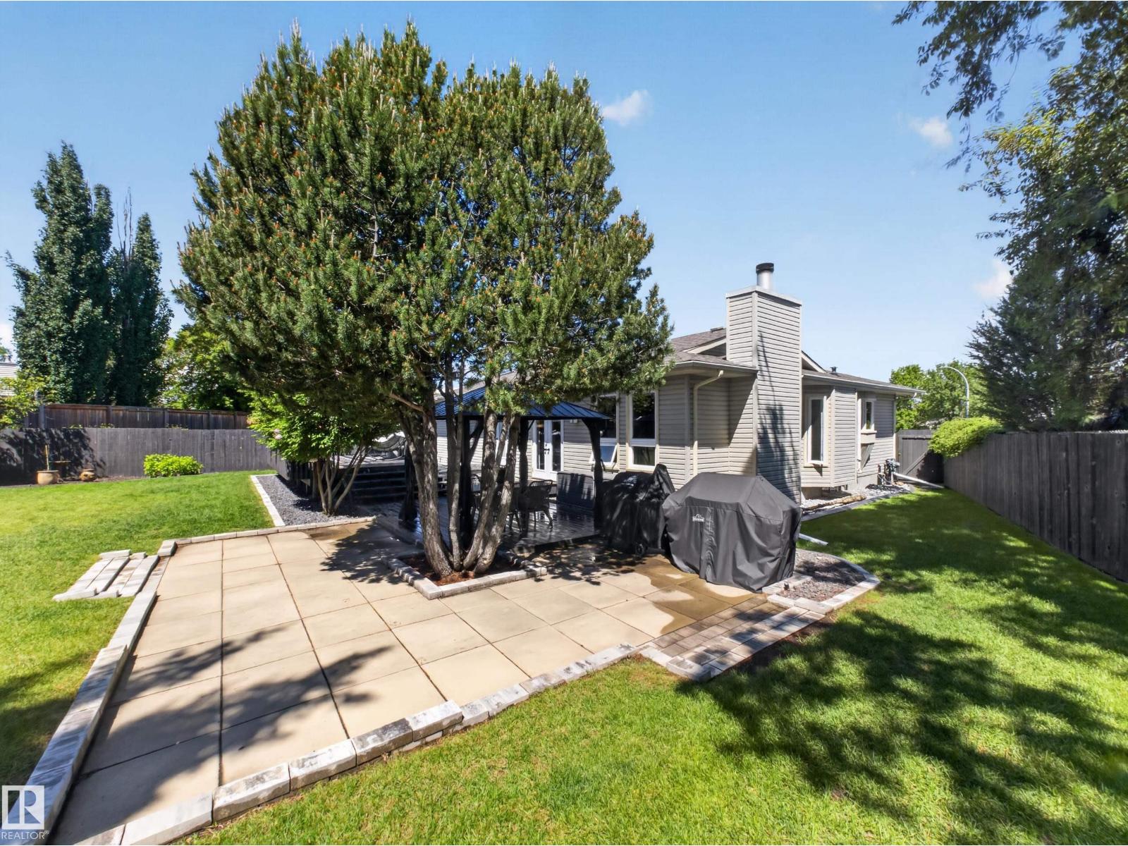 9 COACHMAN PL — photo 60