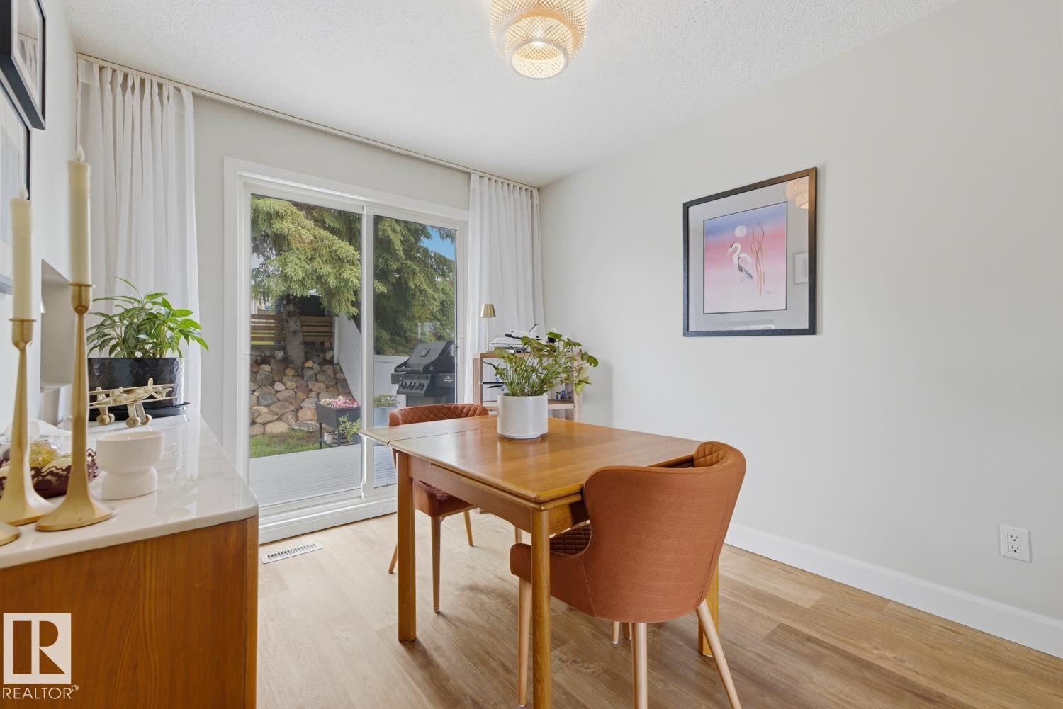 3504 102 AV NW - 12