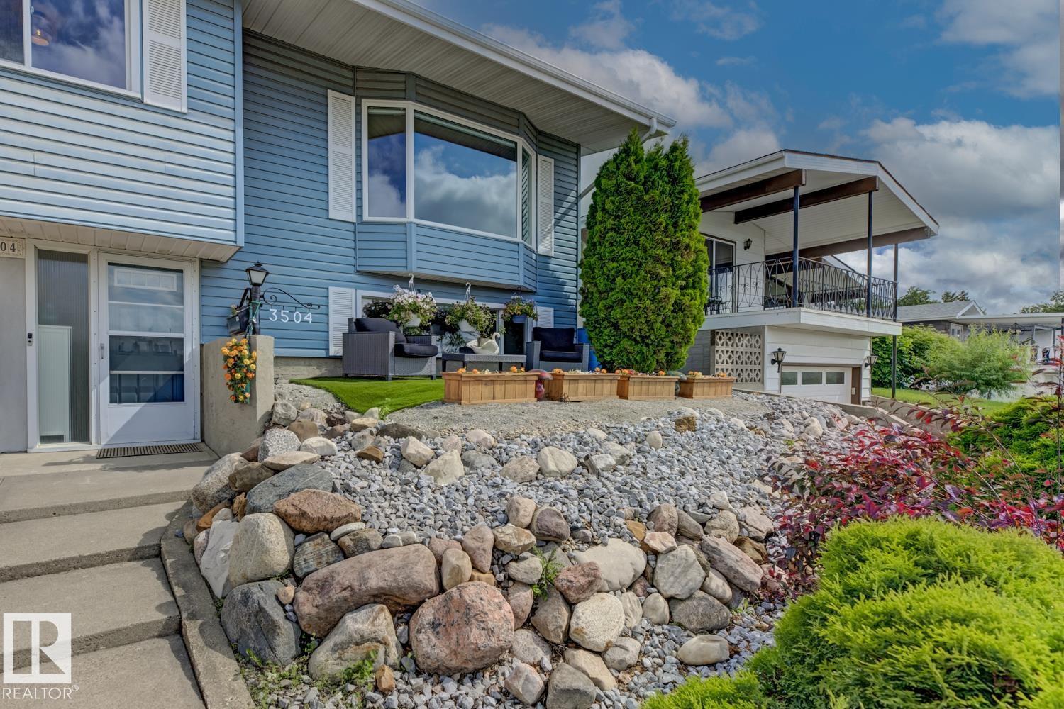 3504 102 AV NW - photo 2