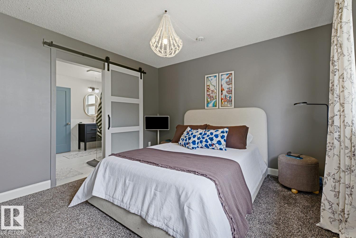 3504 102 AV NW - 23