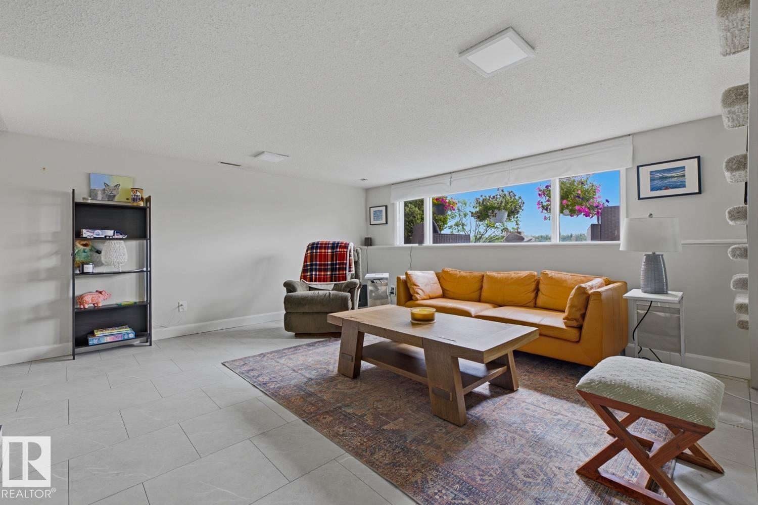3504 102 AV NW - 34