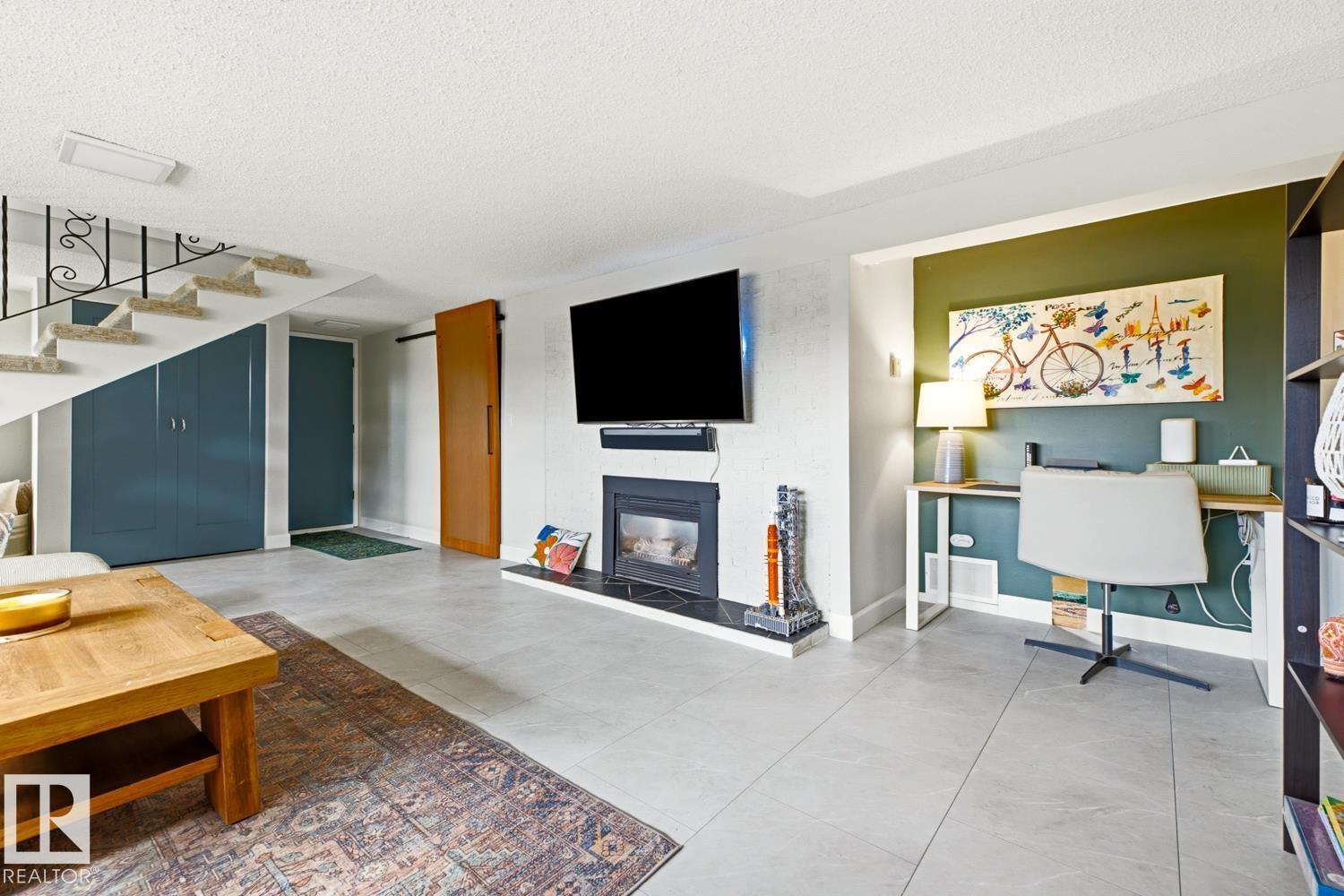 3504 102 AV NW - 36