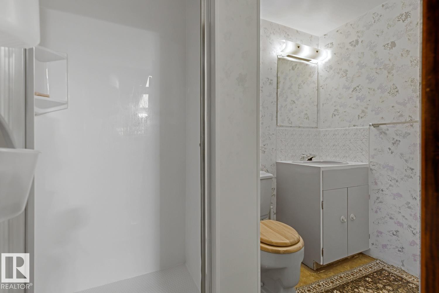 3504 102 AV NW - 37