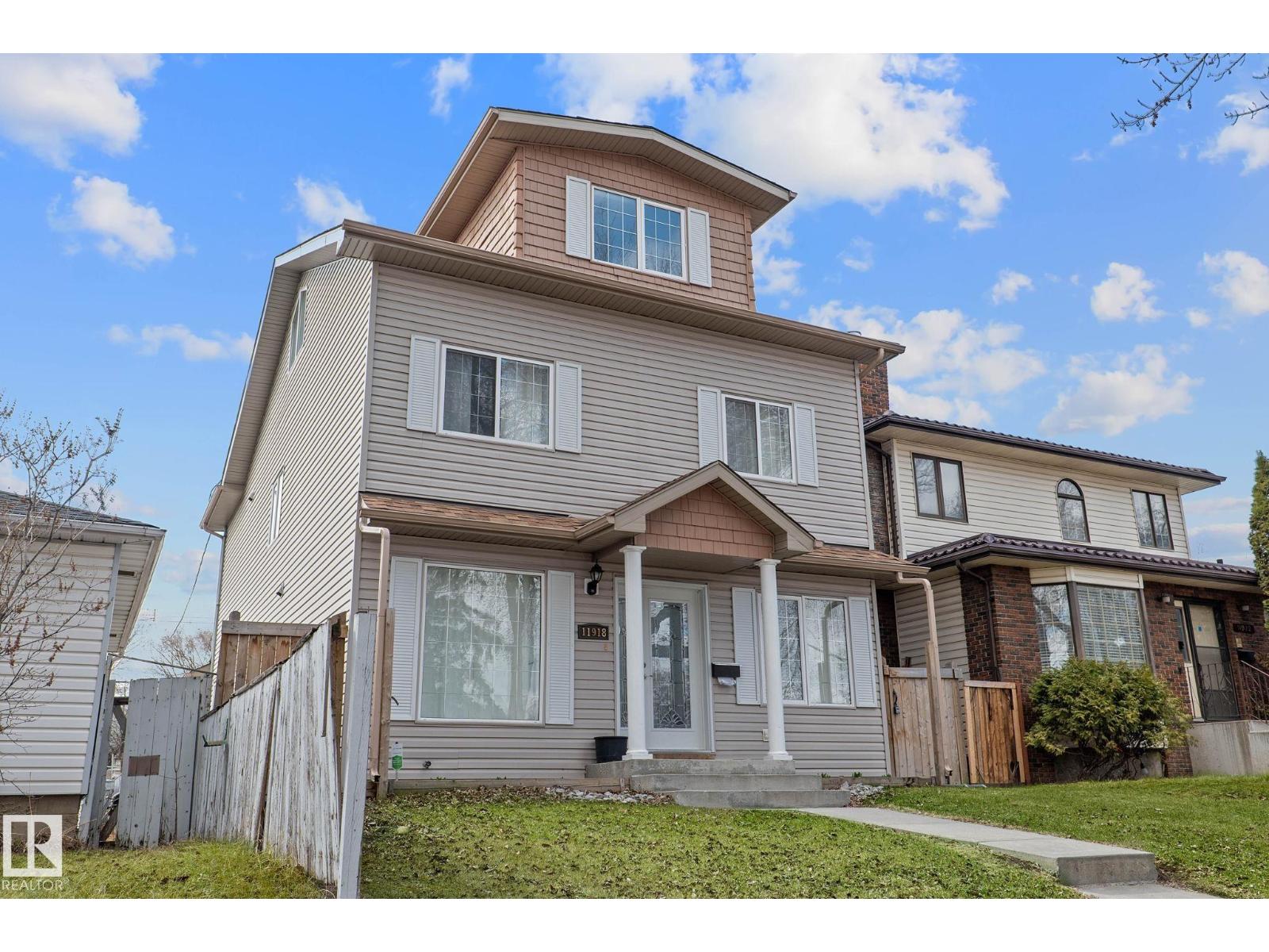 11918 68 ST NW - 3