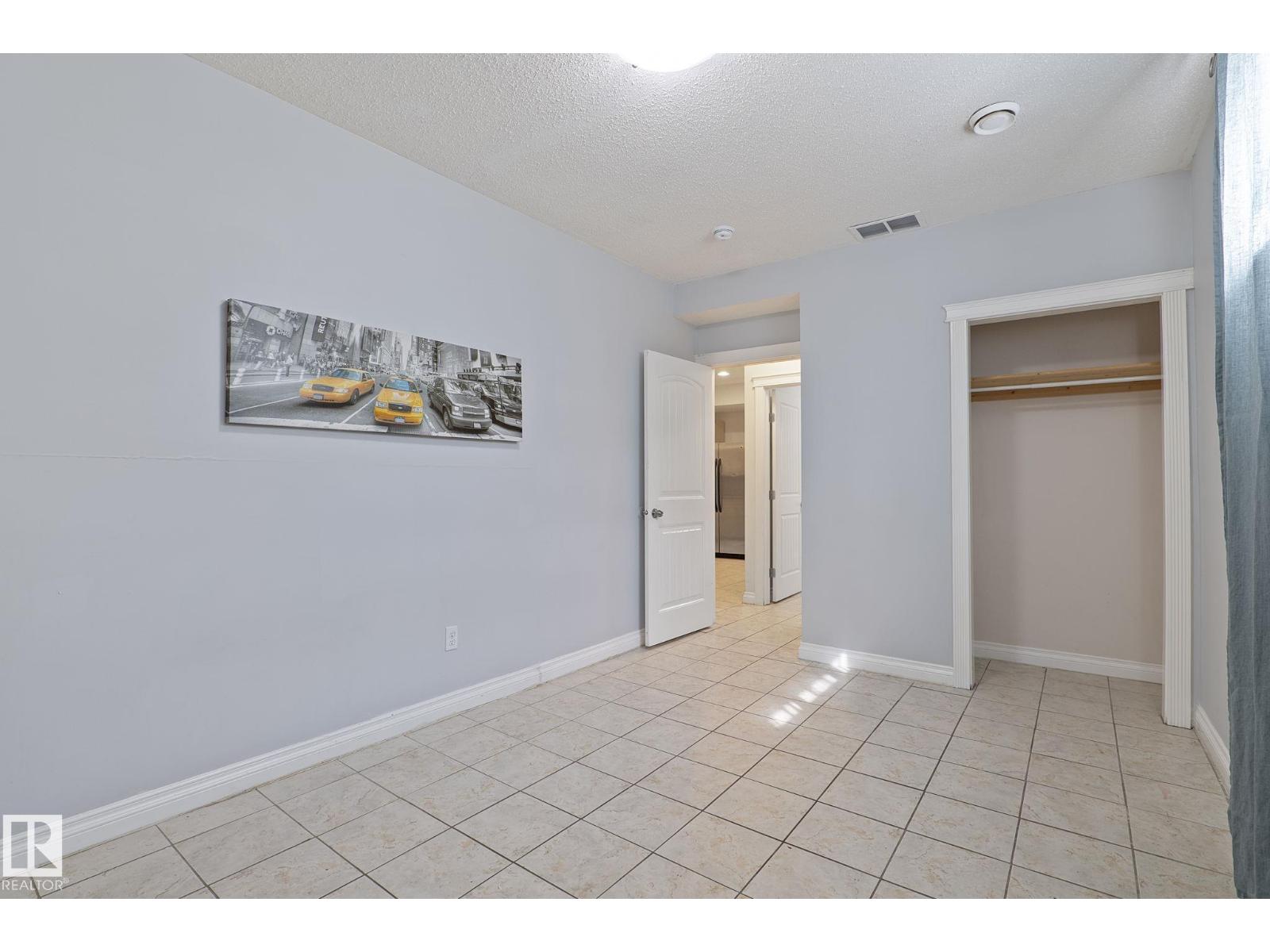 11918 68 ST NW - 31
