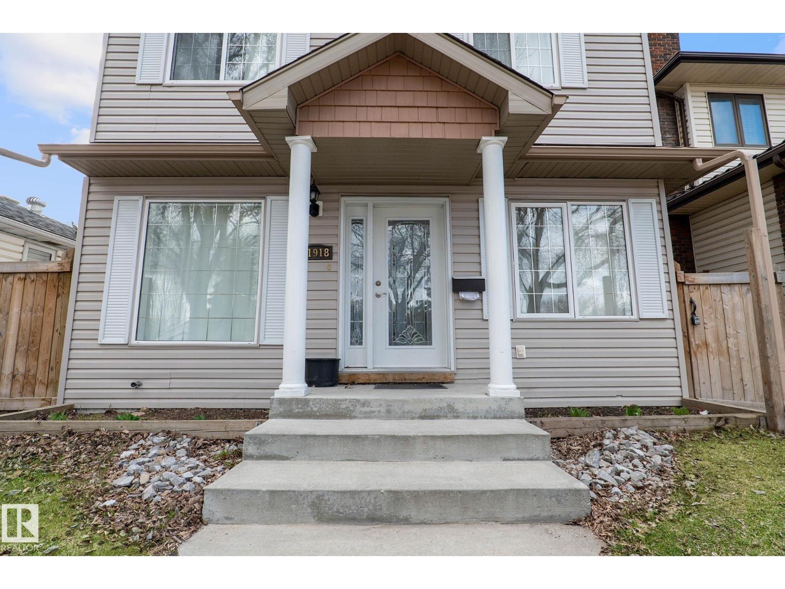 11918 68 ST NW - 6
