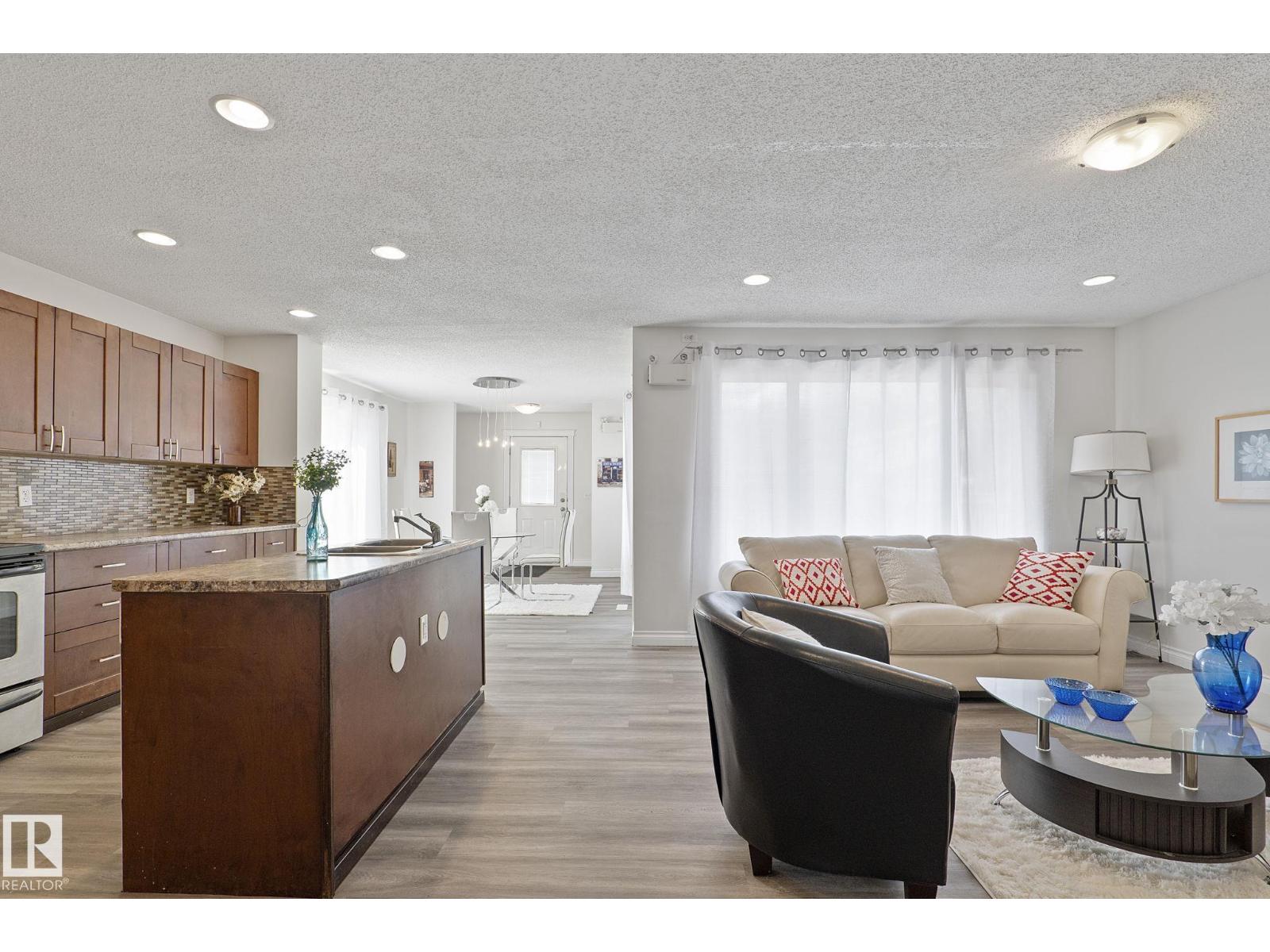 11918 68 ST NW - 8