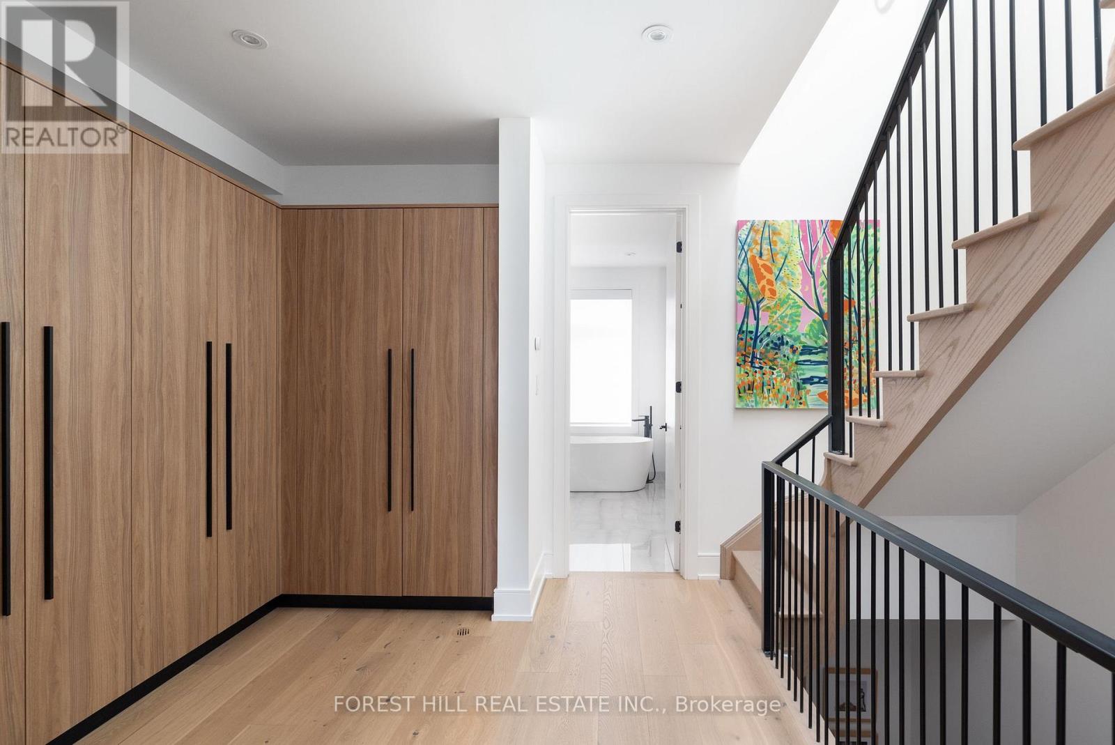 359 DUPONT STREET - 19