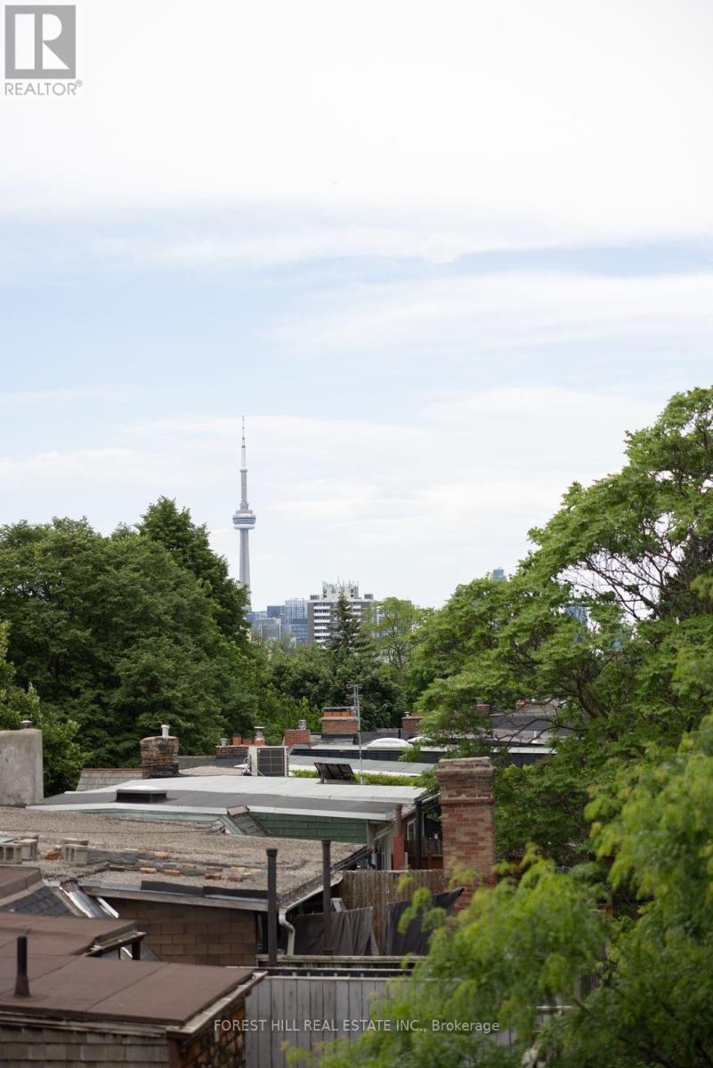 359 DUPONT STREET - 24