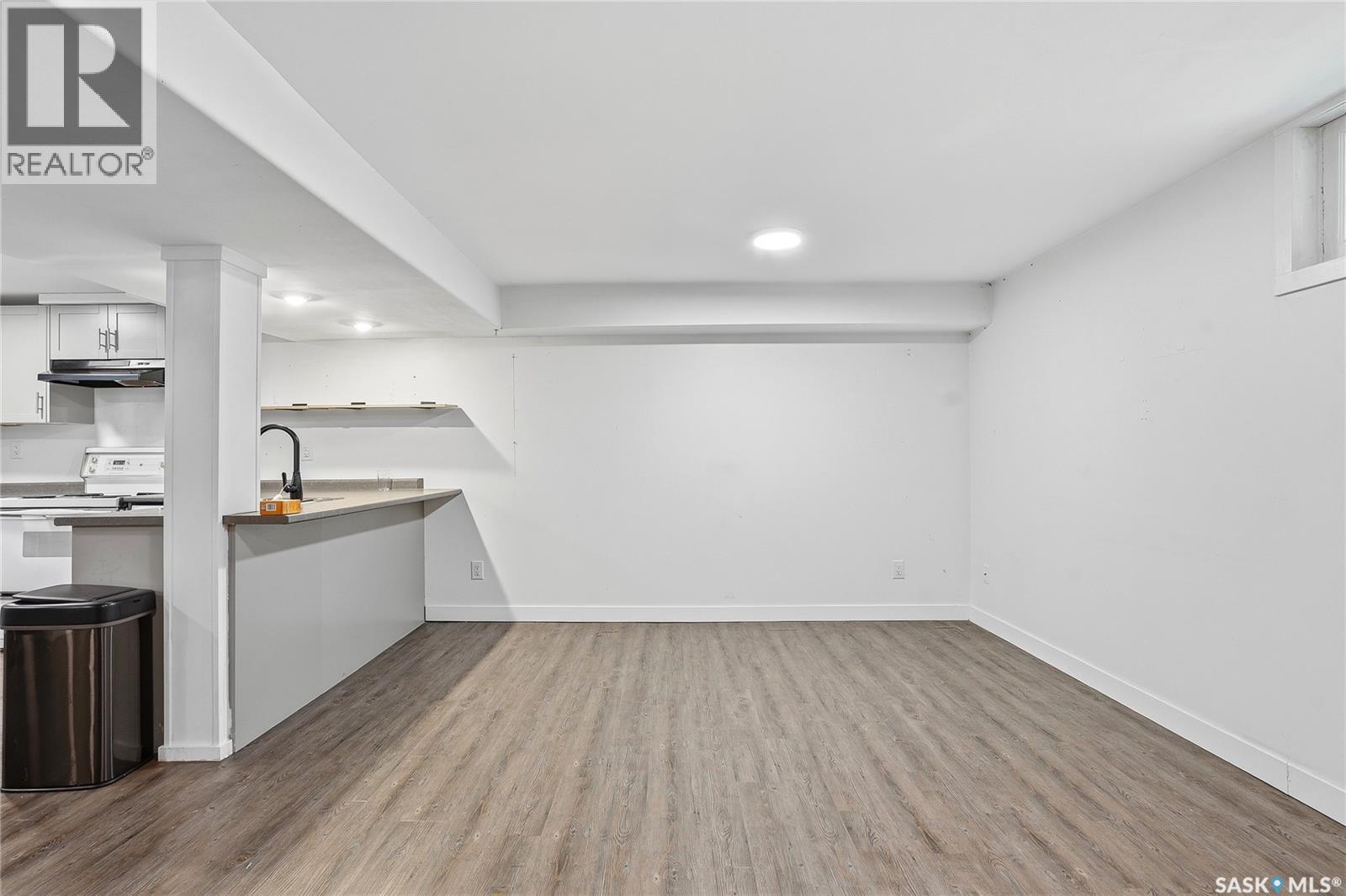 621 Bedford ROAD — photo 31