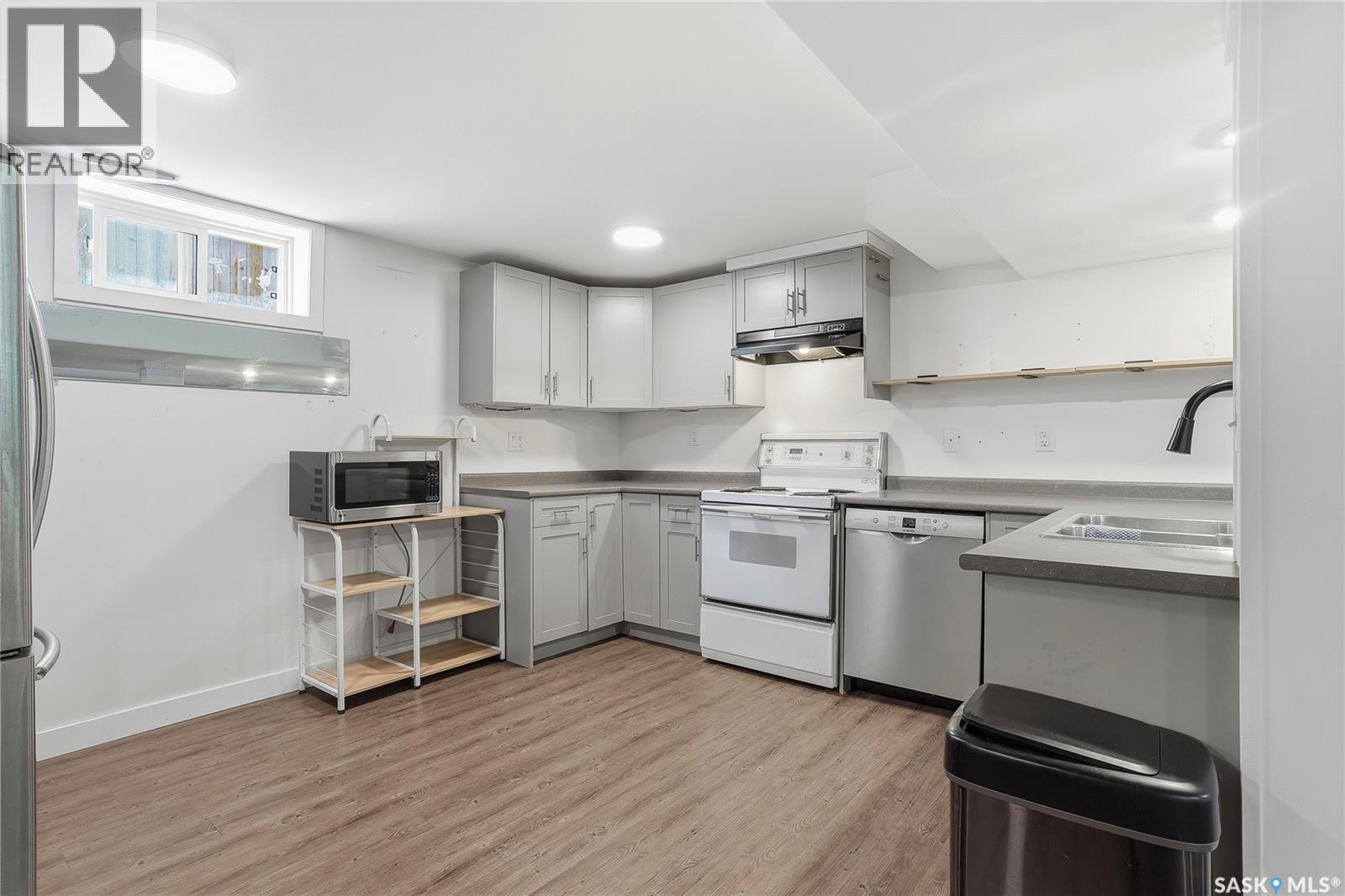 621 Bedford ROAD — photo 33