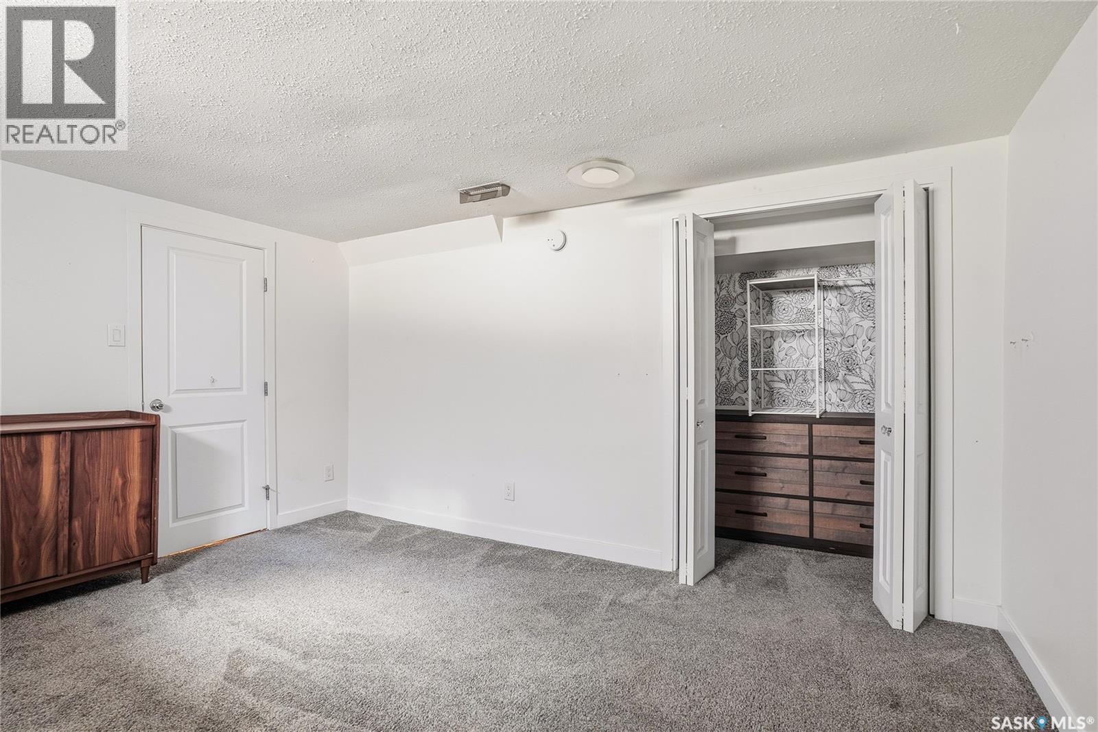 621 Bedford ROAD — photo 37