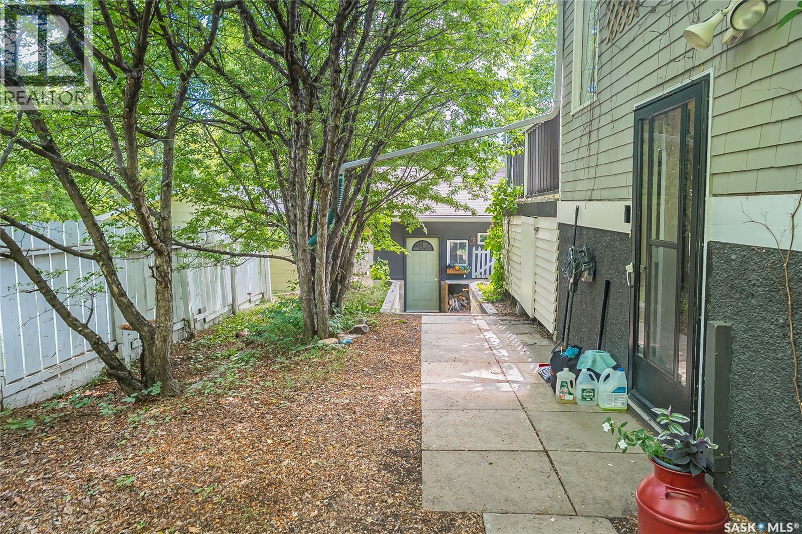 621 Bedford ROAD — photo 42
