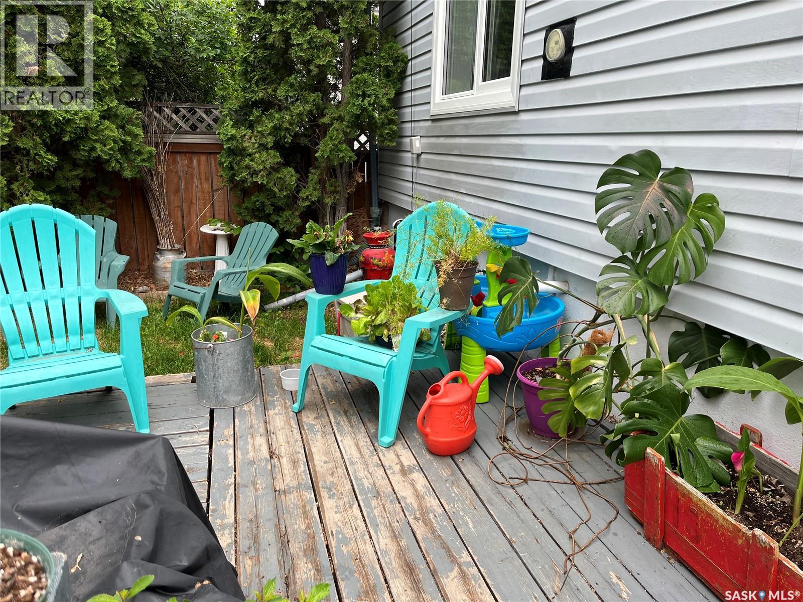 2322 Reynolds STREET - 22