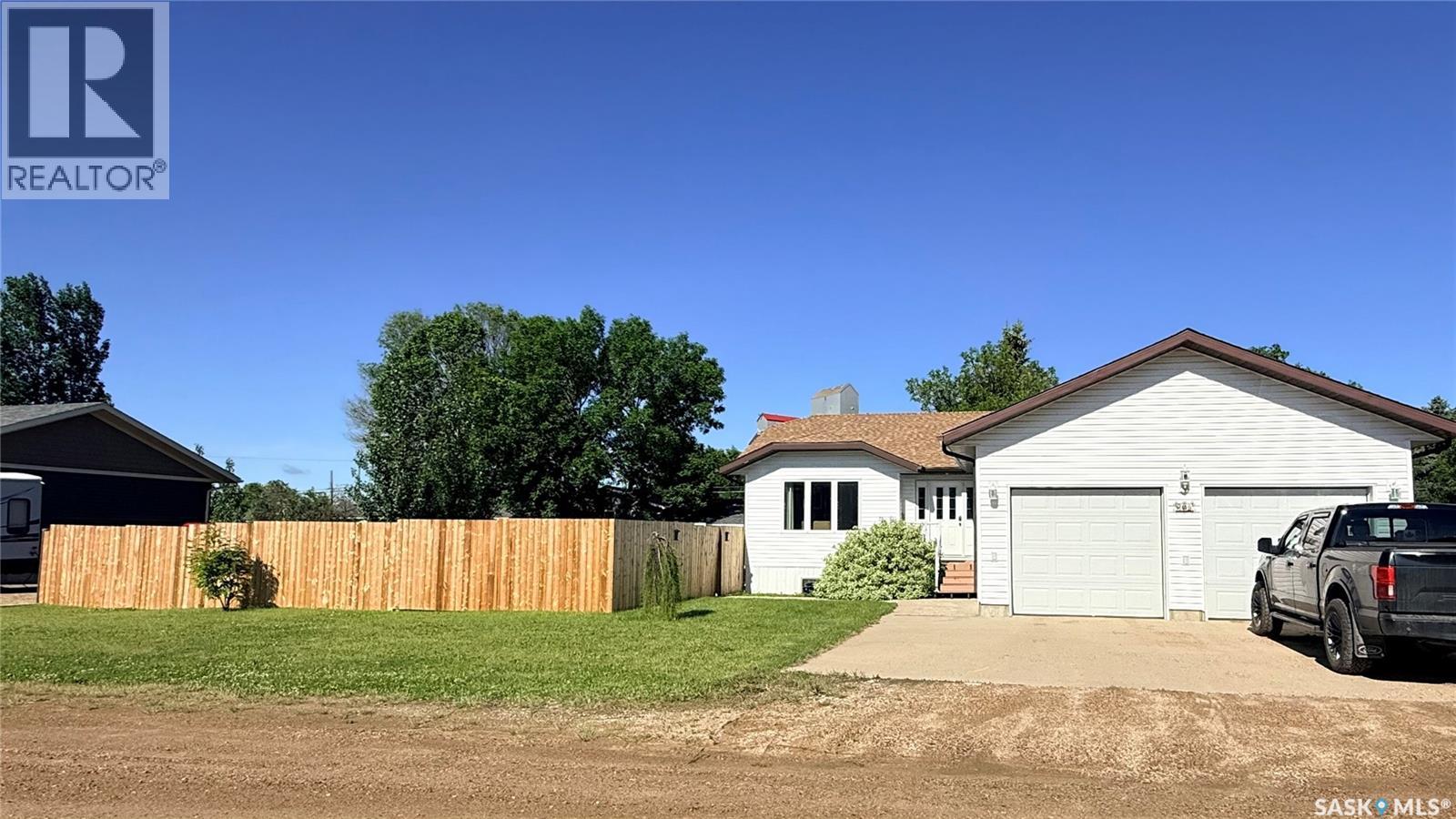304 Archibald STREET - photo 2