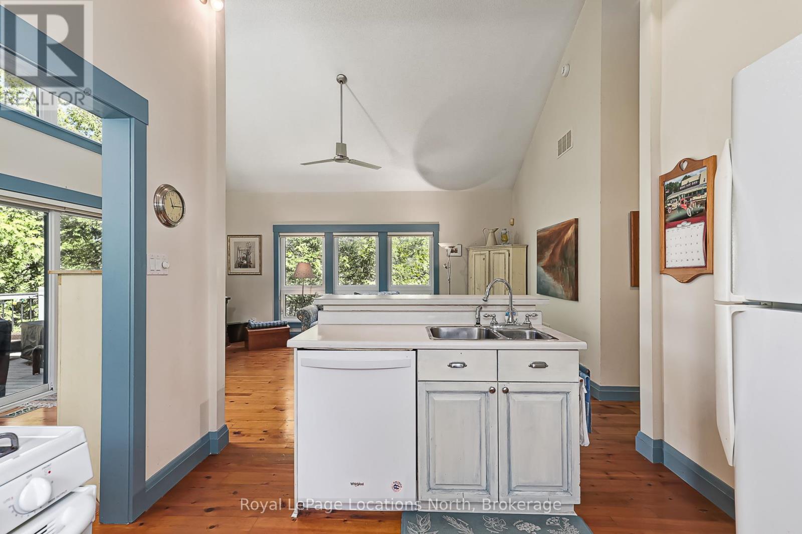 105 WOODLAND PARK ROAD - 24