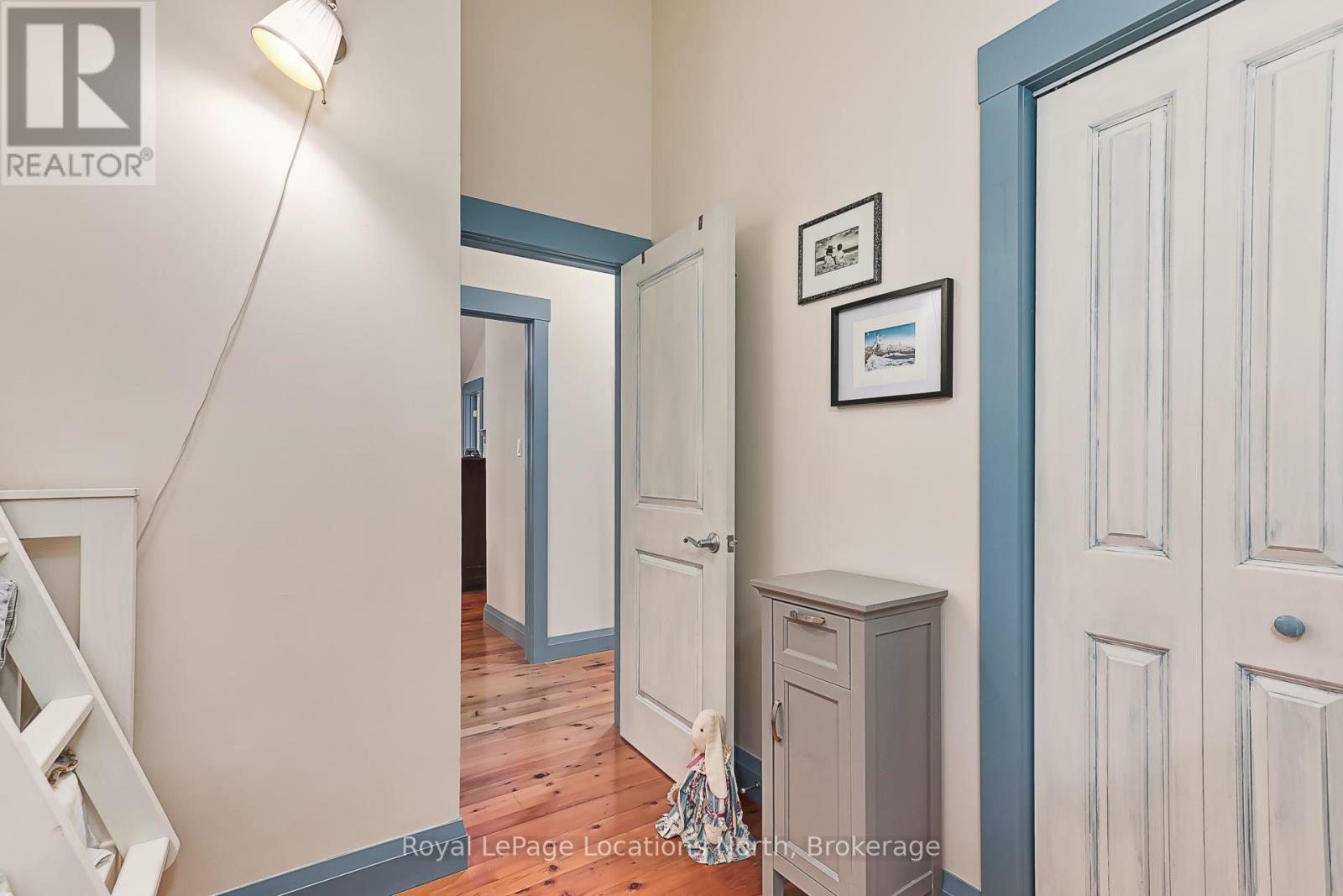 105 WOODLAND PARK ROAD - 33