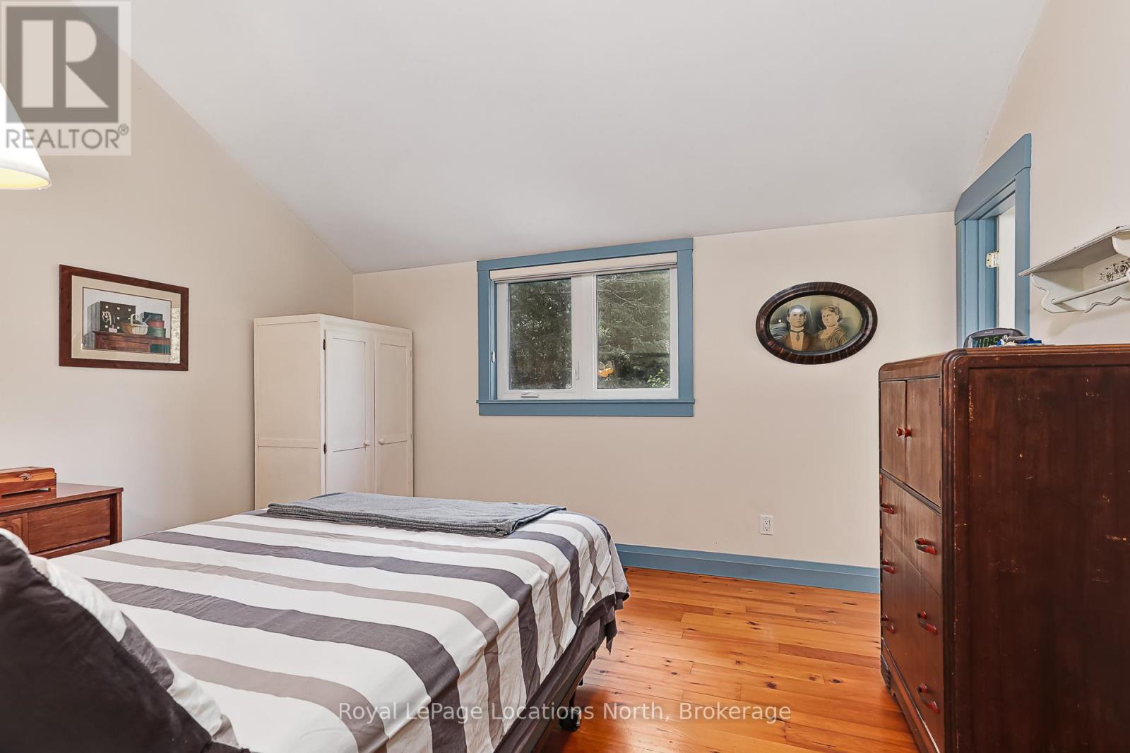 105 WOODLAND PARK ROAD - 30