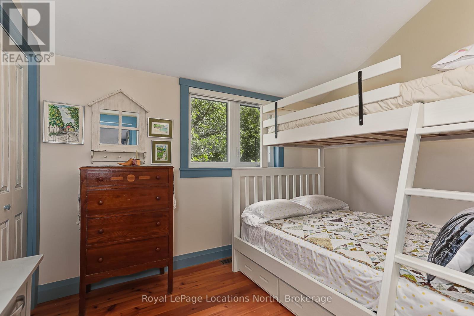 105 WOODLAND PARK ROAD - 32