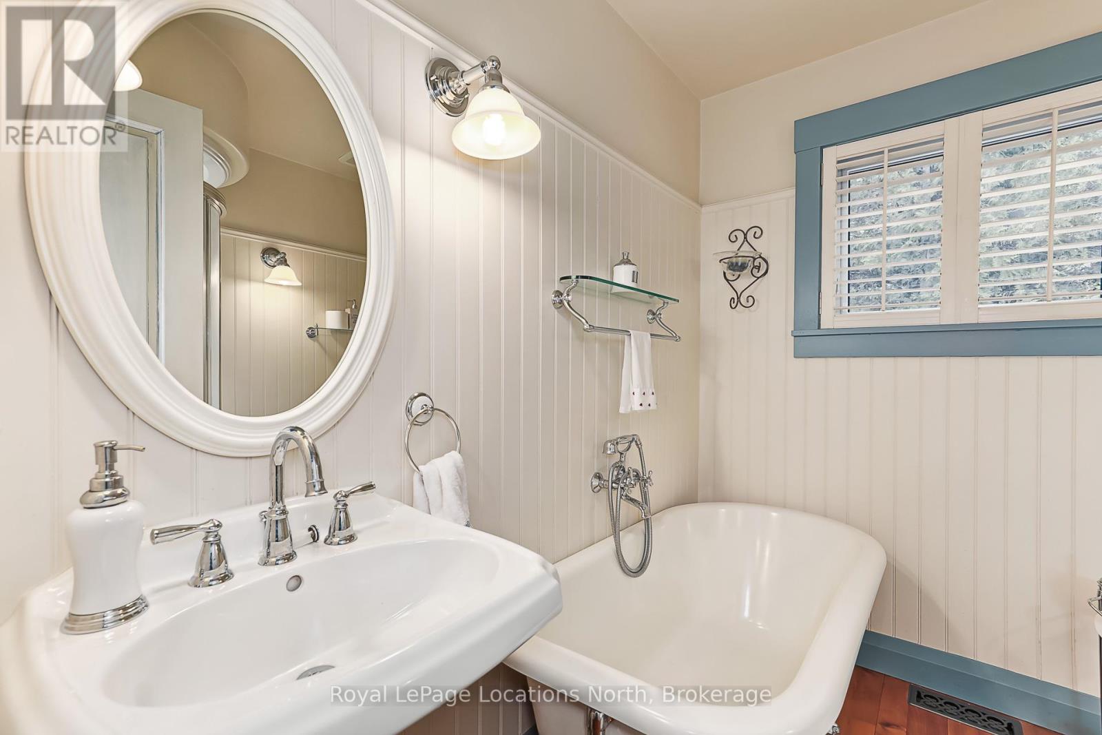 105 WOODLAND PARK ROAD - 34
