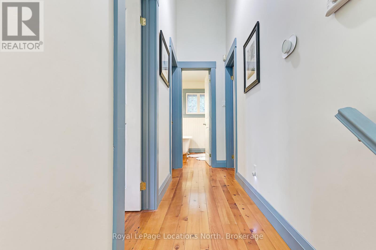 105 WOODLAND PARK ROAD - 27